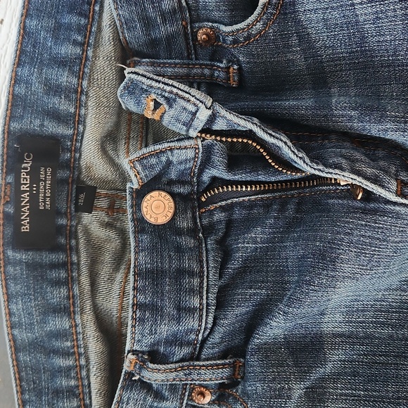 Banana Republic Boyfriend Jean - Picture 11 of 12